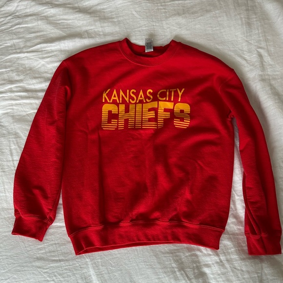 Gildan Other - NFL Kansas City Chiefs Red Crewneck Sweater